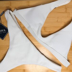 Zaful White Tie Textured Ribbed Bikini Set Medium NWT Summer Swimsuit 2 pieces